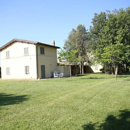 Residenza Isabella Kır Evi *